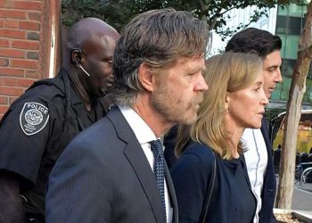 Felicity Huffman, William H. Macy Divorcing After She Completes Jail Sentence?