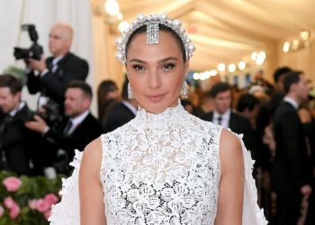 Rumors About Gal Gadot And 'Wonder Woman 1984'