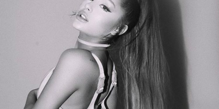 Ariana Grande's $10 Million Lawsuit Against Forever 21 Put On Hold