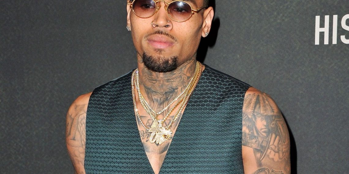 Chris Brown Flaunts Massive Weight Loss In New Body Progress Photos ...