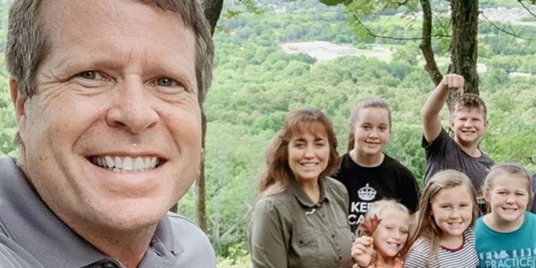 Counting On - Does Jim Bob Duggar Keep All Of The TLC Money Instead Of Sharing It With His Kids