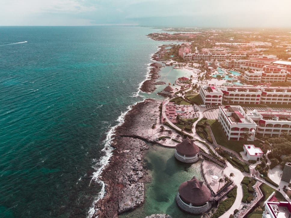 how to get to riviera maya from cancun