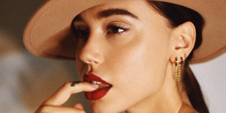 Meet Alexis Ren Instagram Bombshell and Model