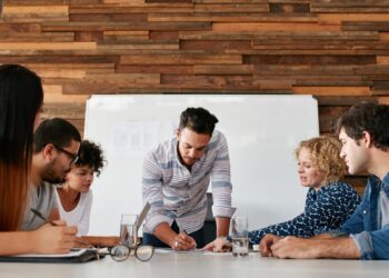 Check Out These Strategies to Establish a Personal Bond With Customers