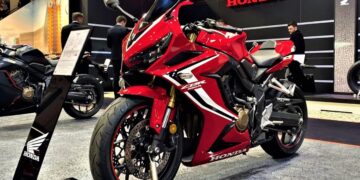 Is a 650cc Motorcycle A Good Choice For A Beginner?