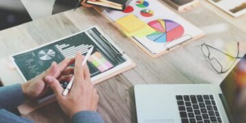 6 Reasons Your Business Needs To Hire a Digital Marketing Consultant