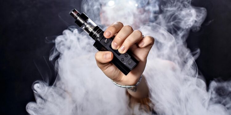 Is It Safe to Mix Vape Juice Flavors