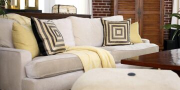 Re-Upholster An Old Sofa Or Buy A New One – 2023 Comparison Guide