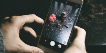 Is Unlocking Your Samsung Galaxy S7 Phone Safe?