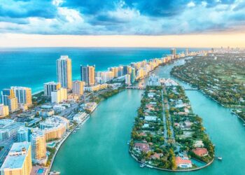 Why Florida Should Be Your Summer Vacation Destination