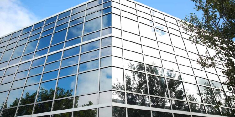 4 Ways Commercial Window Tinting Can Help You to Cut Down on Your Energy Costs
