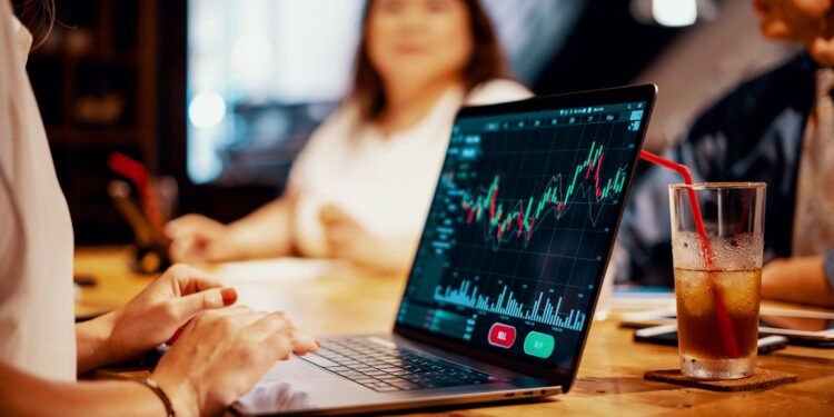 Are Online Trading Classes Worth It – 2023 Guide