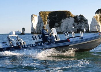 How Hard are Powerboat Training Courses – 2023 Guide