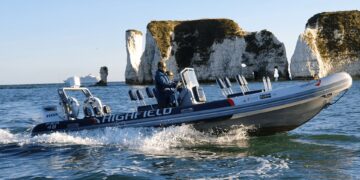 How Hard are Powerboat Training Courses – 2023 Guide