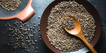 How Much Hemp Seeds Should You Eat In A Day?