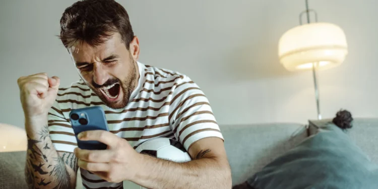 How Technology Is Changing the Way Fans Follow Sports